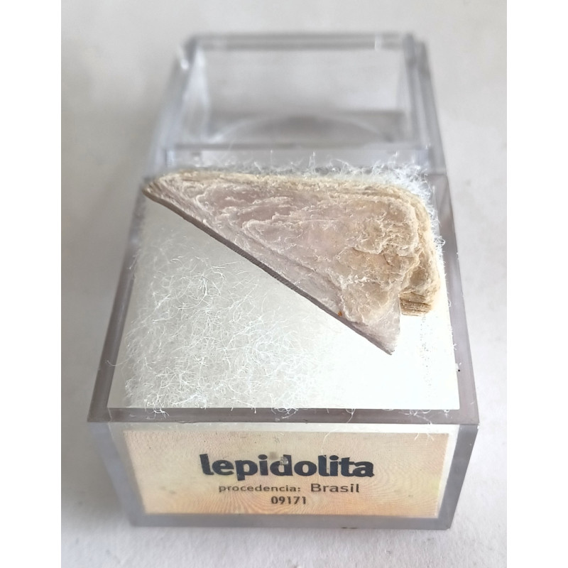 LEPIDOLITA